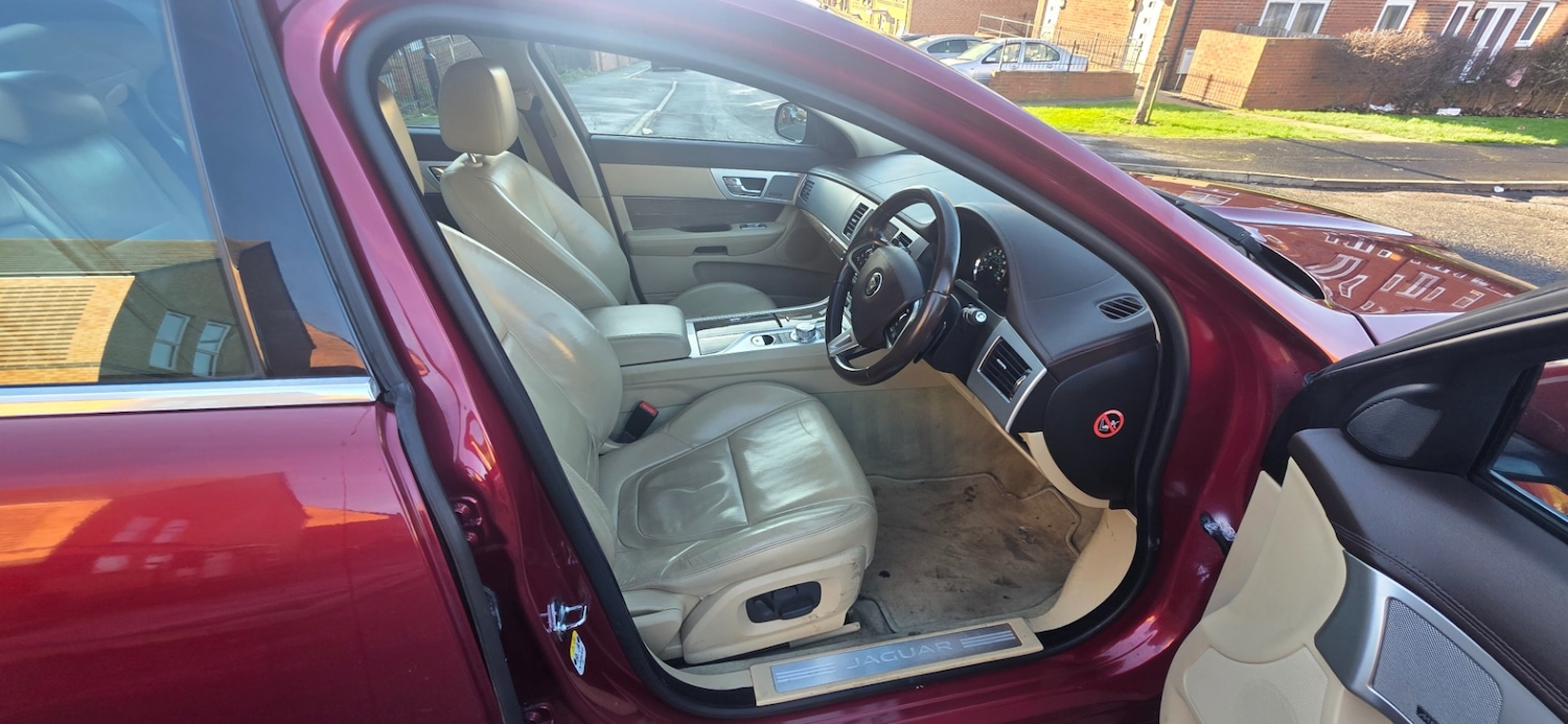 Used Jaguar XF 2014 for sale - 77079718: Photo 12