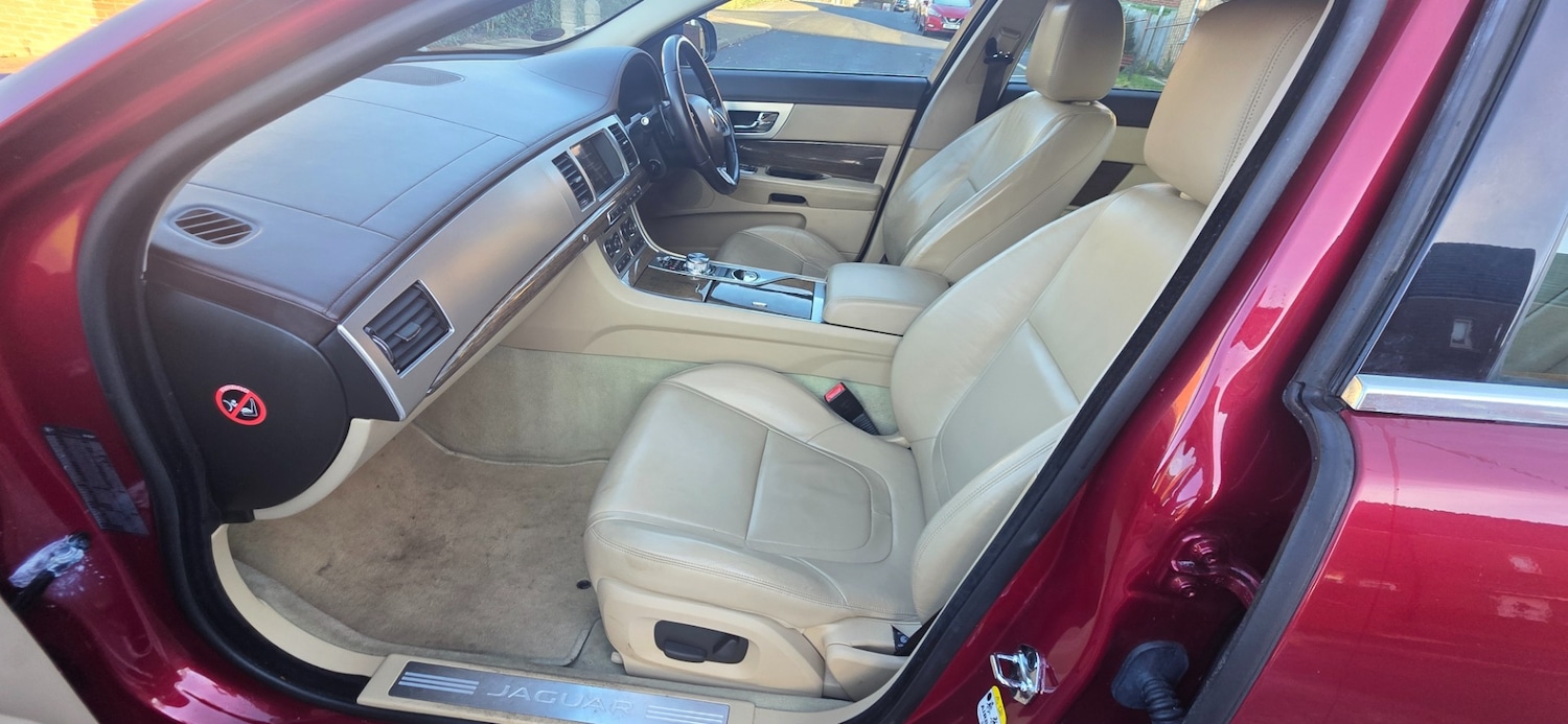 Used Jaguar XF 2014 for sale - 77079718: Photo 16