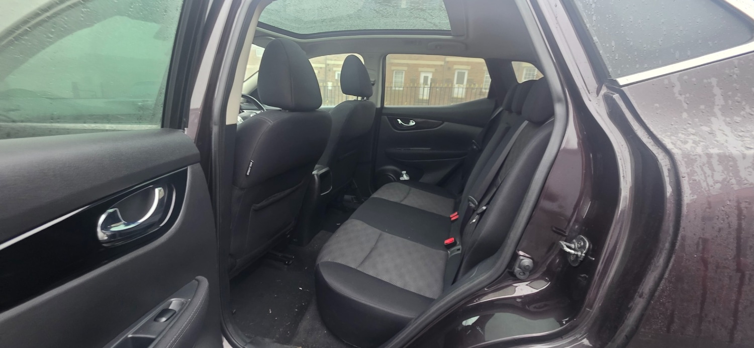 Used Nissan Qashqai 2015 for sale - 77264751: Photo 15