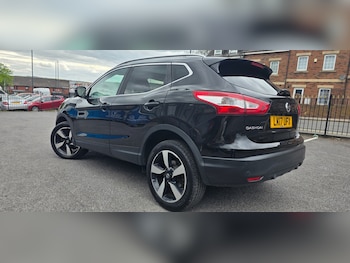 Used Nissan Qashqai 2017 for sale - 79490902: Photo