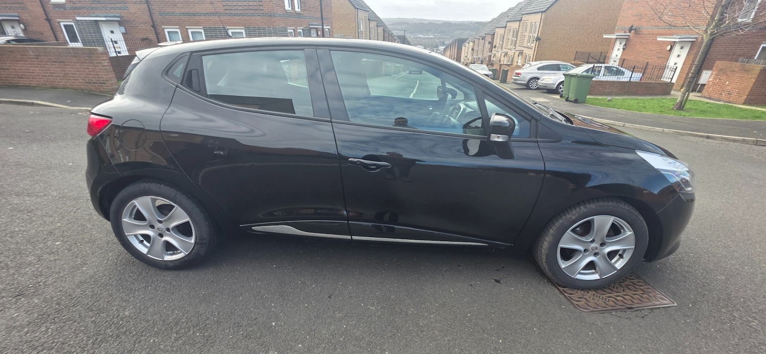 Used Renault Clio 2015 for sale - 77694456: Photo 9