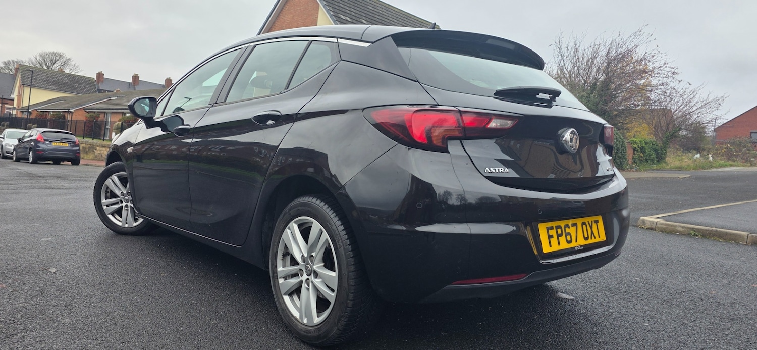 Used Vauxhall Astra 2018 for sale - 76819328: Photo 1