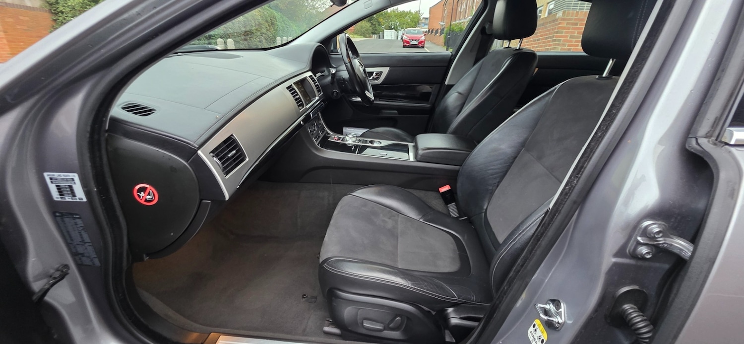 Used Jaguar XF 2013 for sale - 76149720: Photo 18