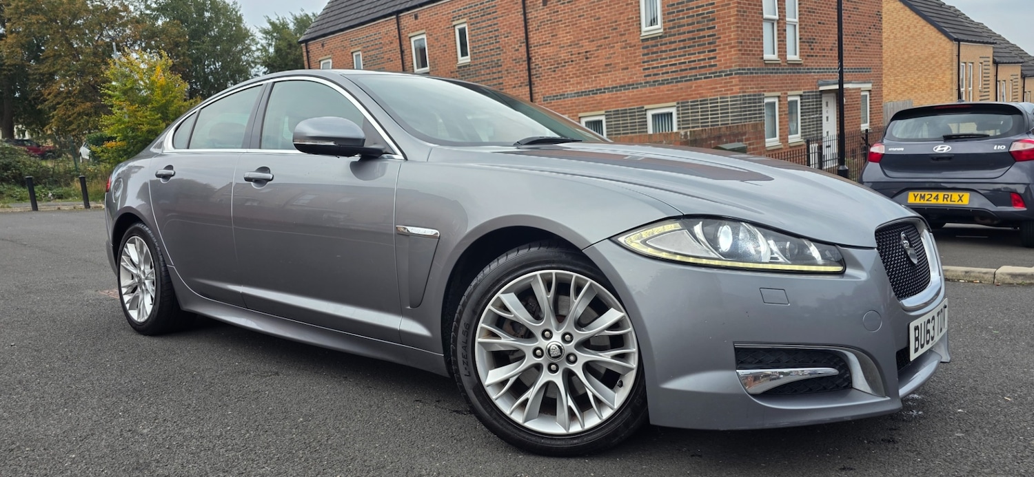 Used Jaguar XF 2013 for sale - 76149720: Photo 2