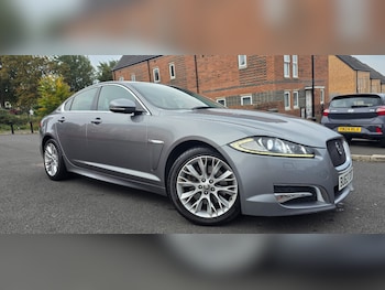Used Jaguar XF 2013 for sale - 76149720: Photo 2