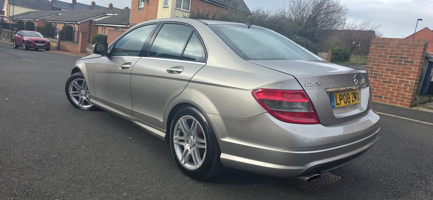 Used Mercedes-Benz C Class 2008 for sale - 77665139: Photo 2