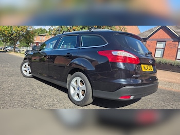 2014 (14) - 1.6 TDCi 115 Zetec Navigator 5dr