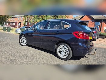 Used BMW 2 Series 2015 for sale - 75593031: Photo