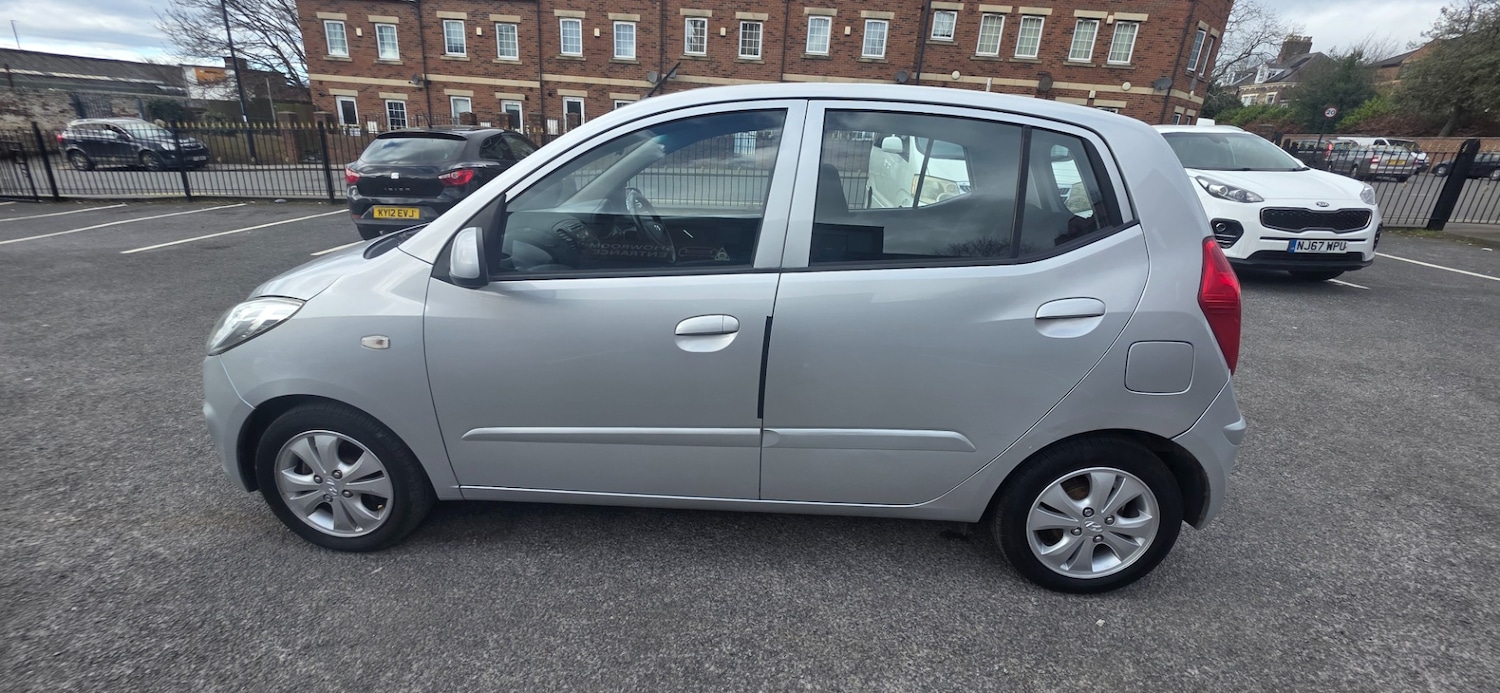 Used Hyundai i10 2011 for sale - 77818219: Photo 17