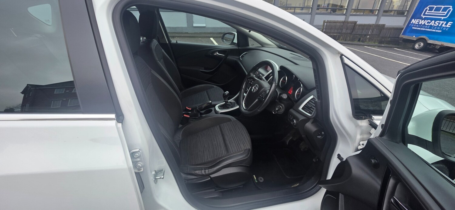 Used Vauxhall Astra 2015 for sale - 77478261: Photo 11