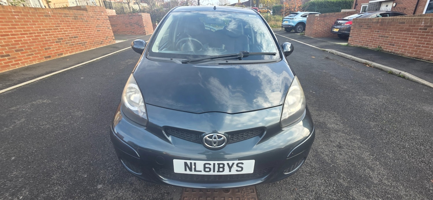 Used Toyota AYGO 2011 for sale - 76557156: Photo 11