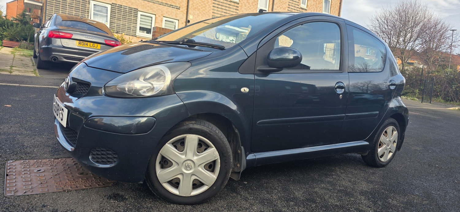 Used Toyota AYGO 2011 for sale - 76557156: Photo 17