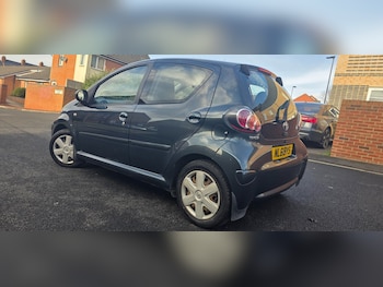 Used Toyota AYGO 2011 for sale - 76557156: Photo