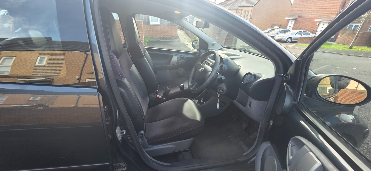 Used Toyota AYGO 2011 for sale - 76557156: Photo 7