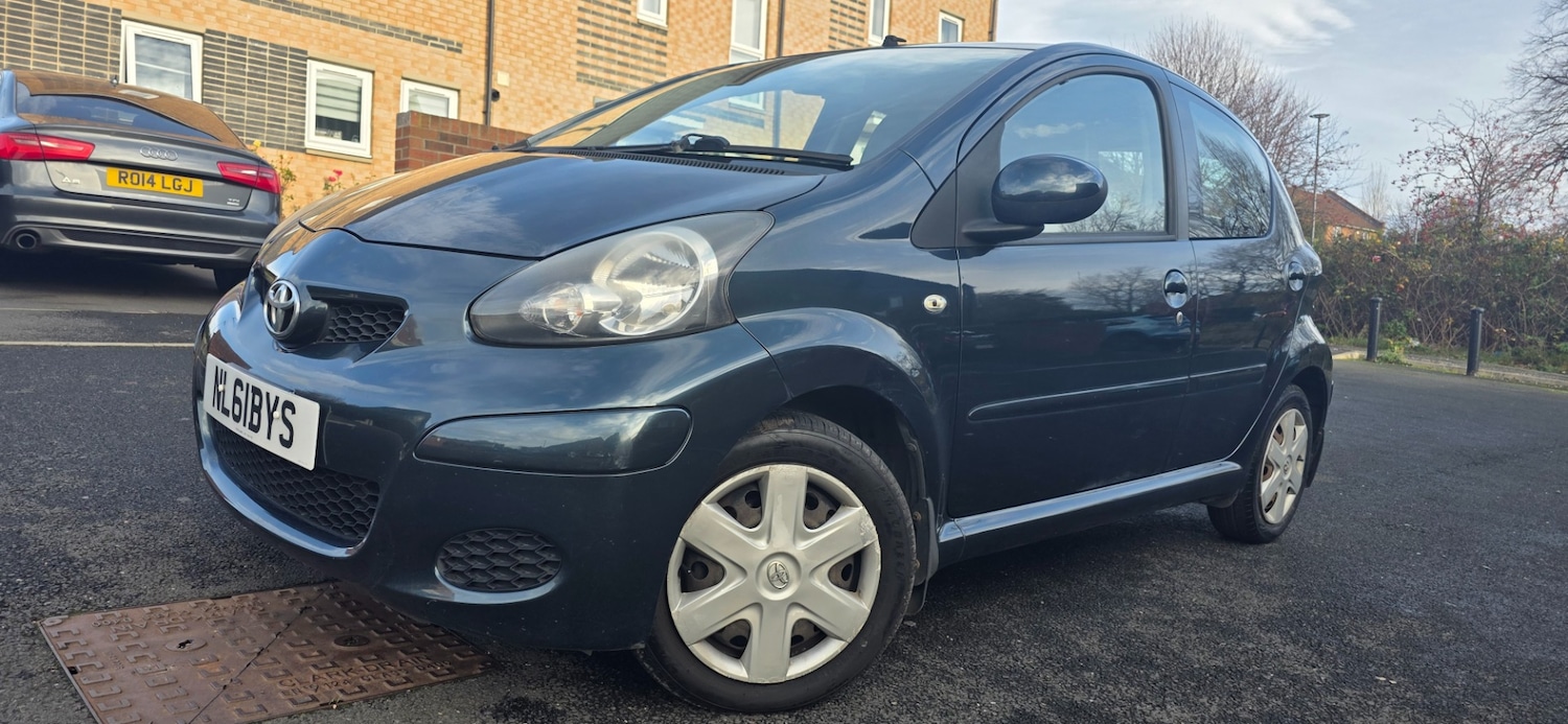 Used Toyota AYGO 2011 for sale - 76557156: Photo 8