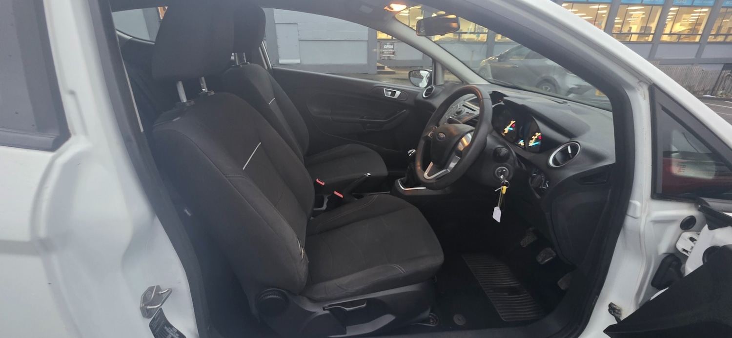 Used Ford Fiesta 2013 for sale - 76618495: Photo 10