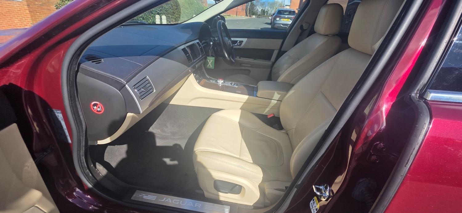 Used Jaguar XF 2014 for sale - 78011699: Photo 10