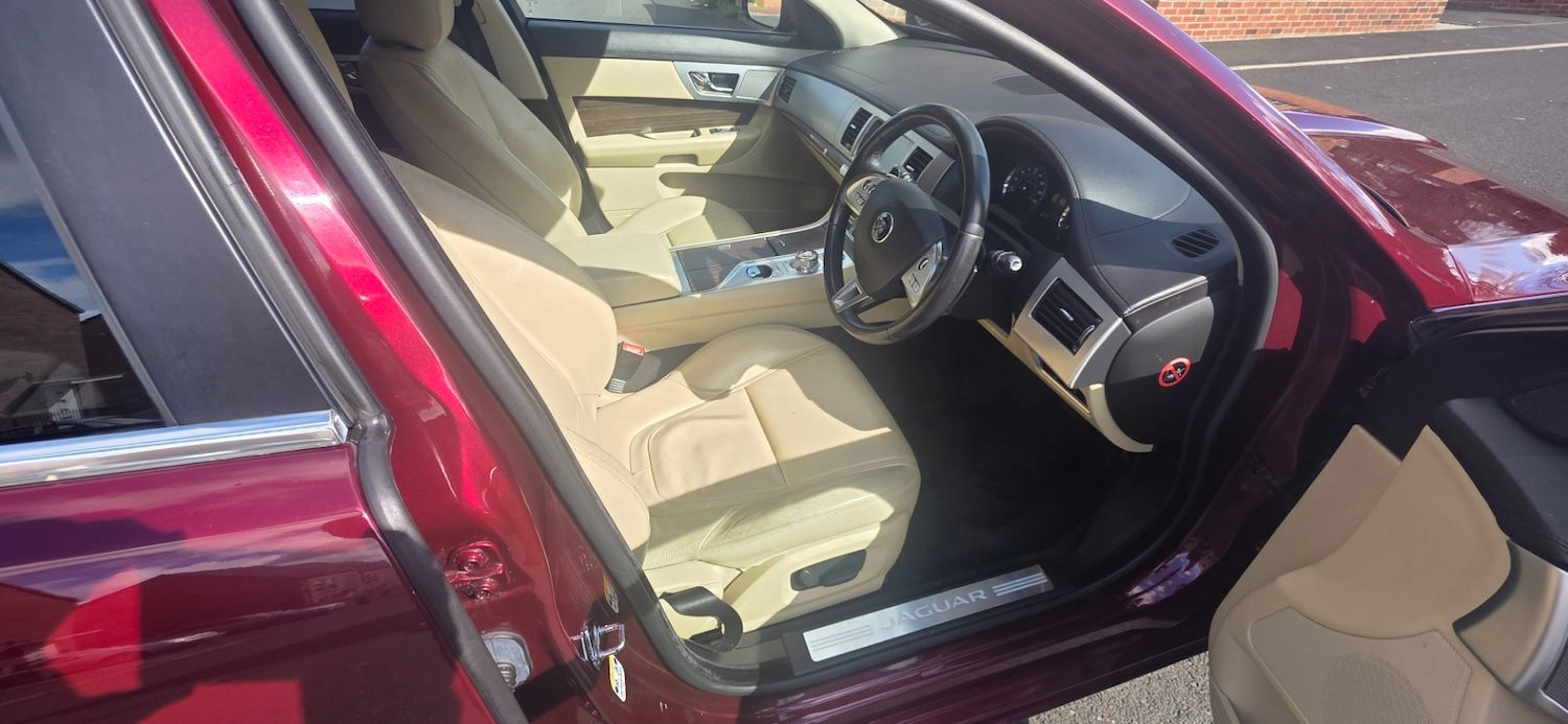 Used Jaguar XF 2014 for sale - 78011699: Photo 16