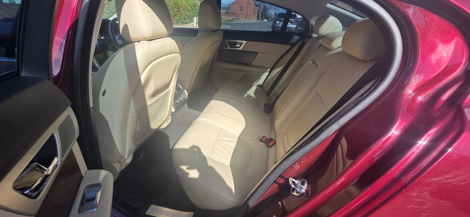 Used Jaguar XF 2014 for sale - 78011699: Photo 9