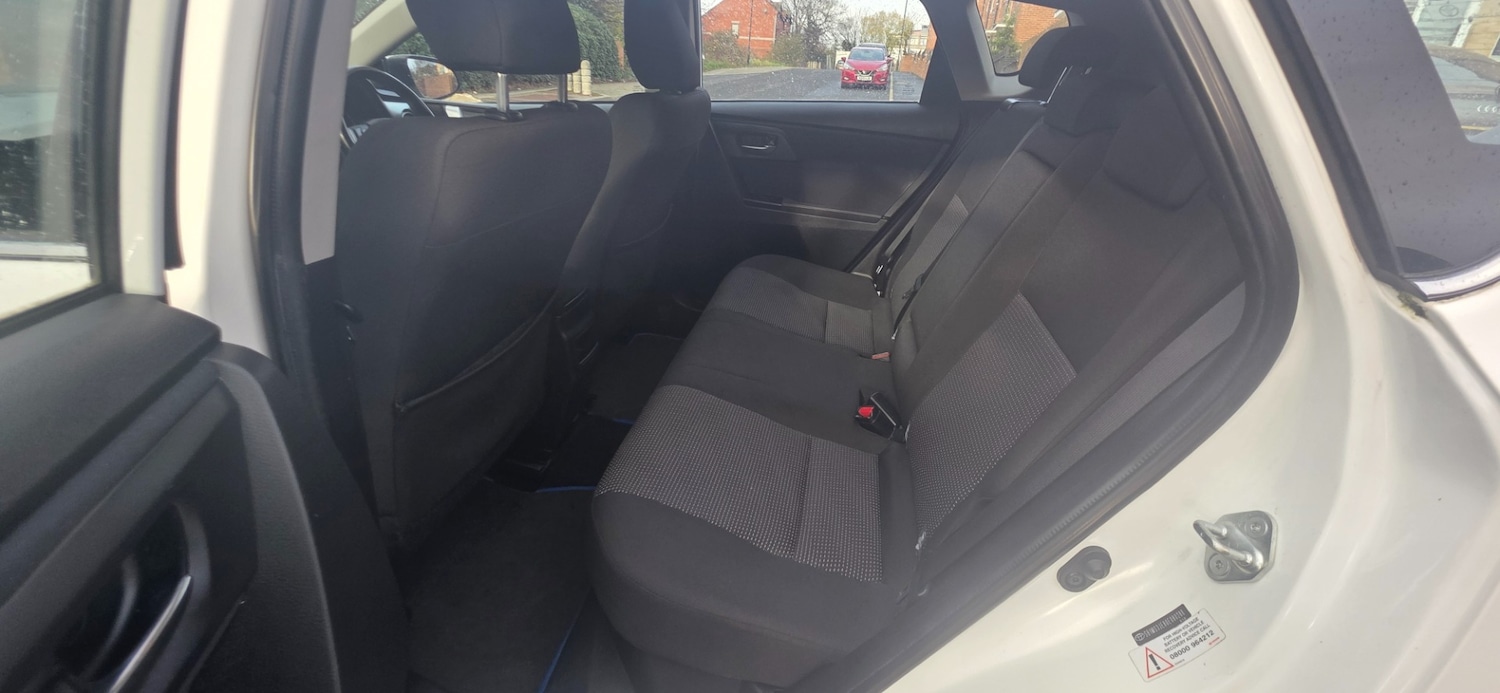 Used Toyota Auris 2014 for sale - 76603098: Photo 13