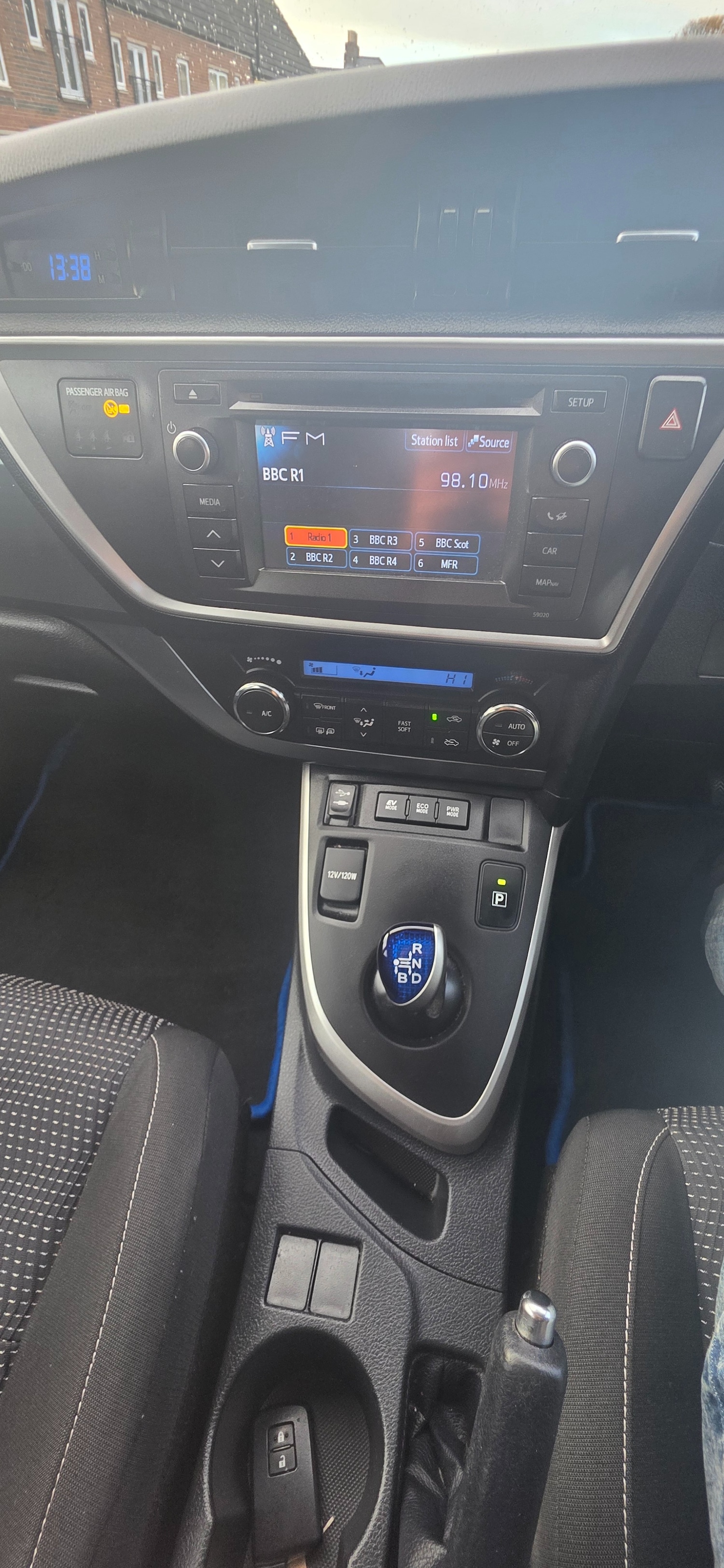 Used Toyota Auris 2014 for sale - 76603098: Photo 17