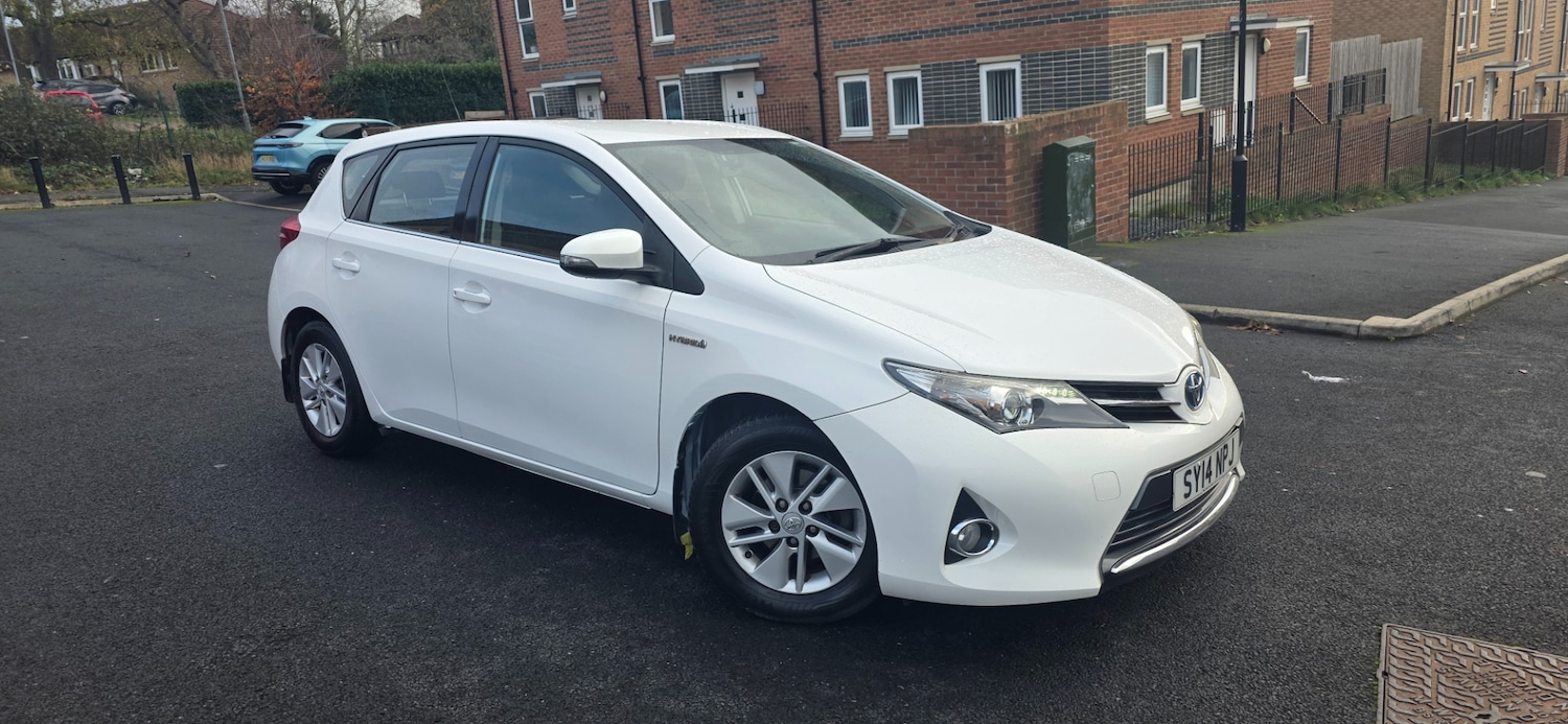 Used Toyota Auris 2014 for sale - 76603098: Photo 2
