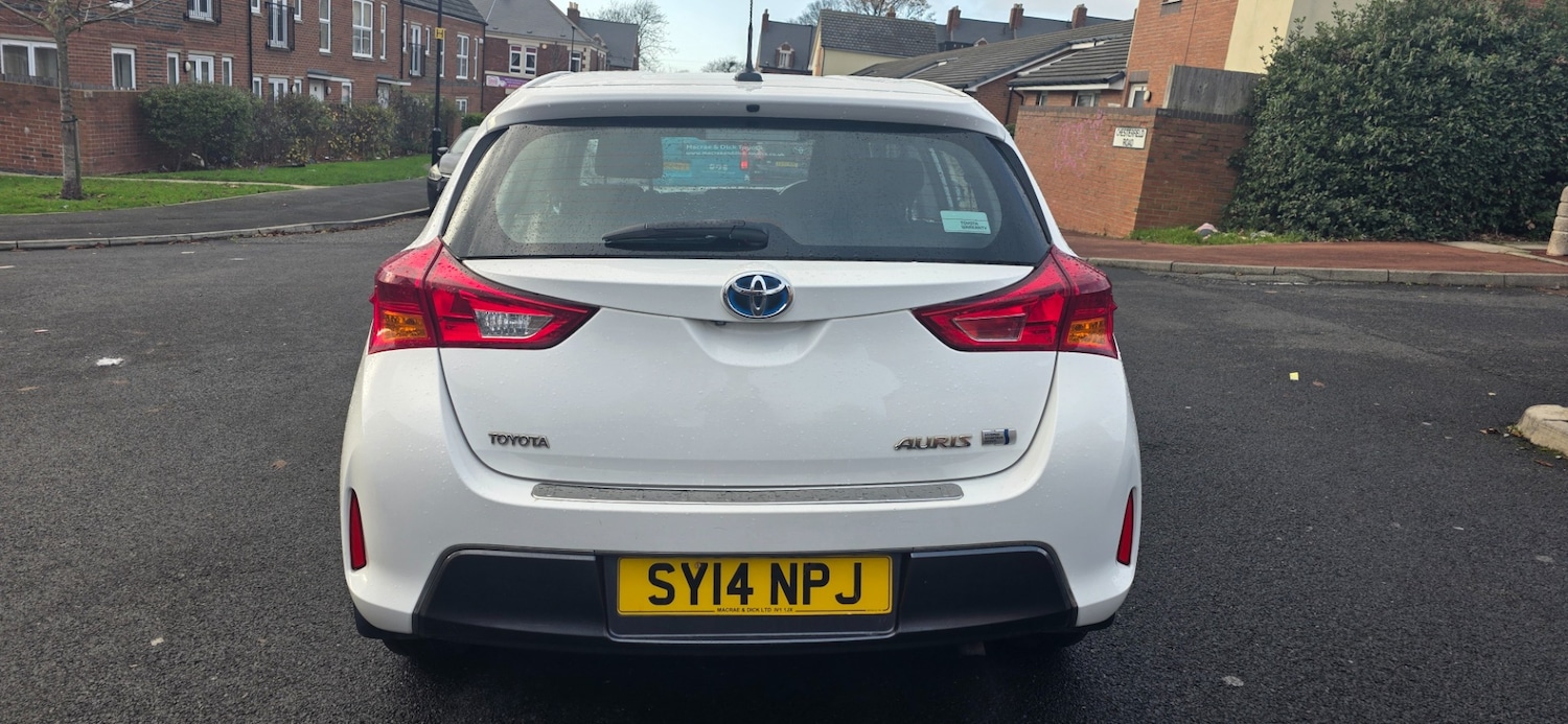 Used Toyota Auris 2014 for sale - 76603098: Photo 4