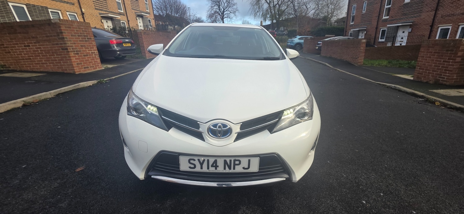 Used Toyota Auris 2014 for sale - 76603098: Photo 9