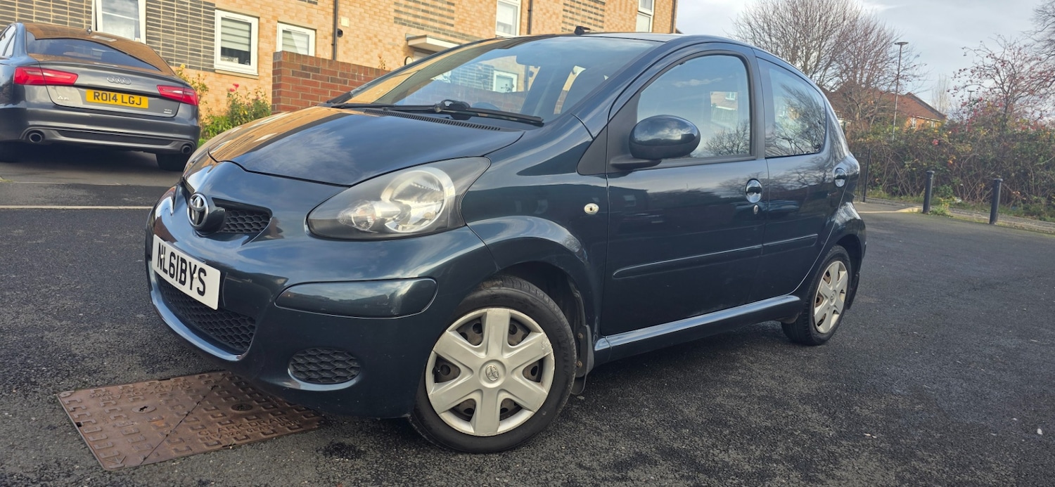Used Toyota AYGO 2011 for sale - 76763270: Photo 12