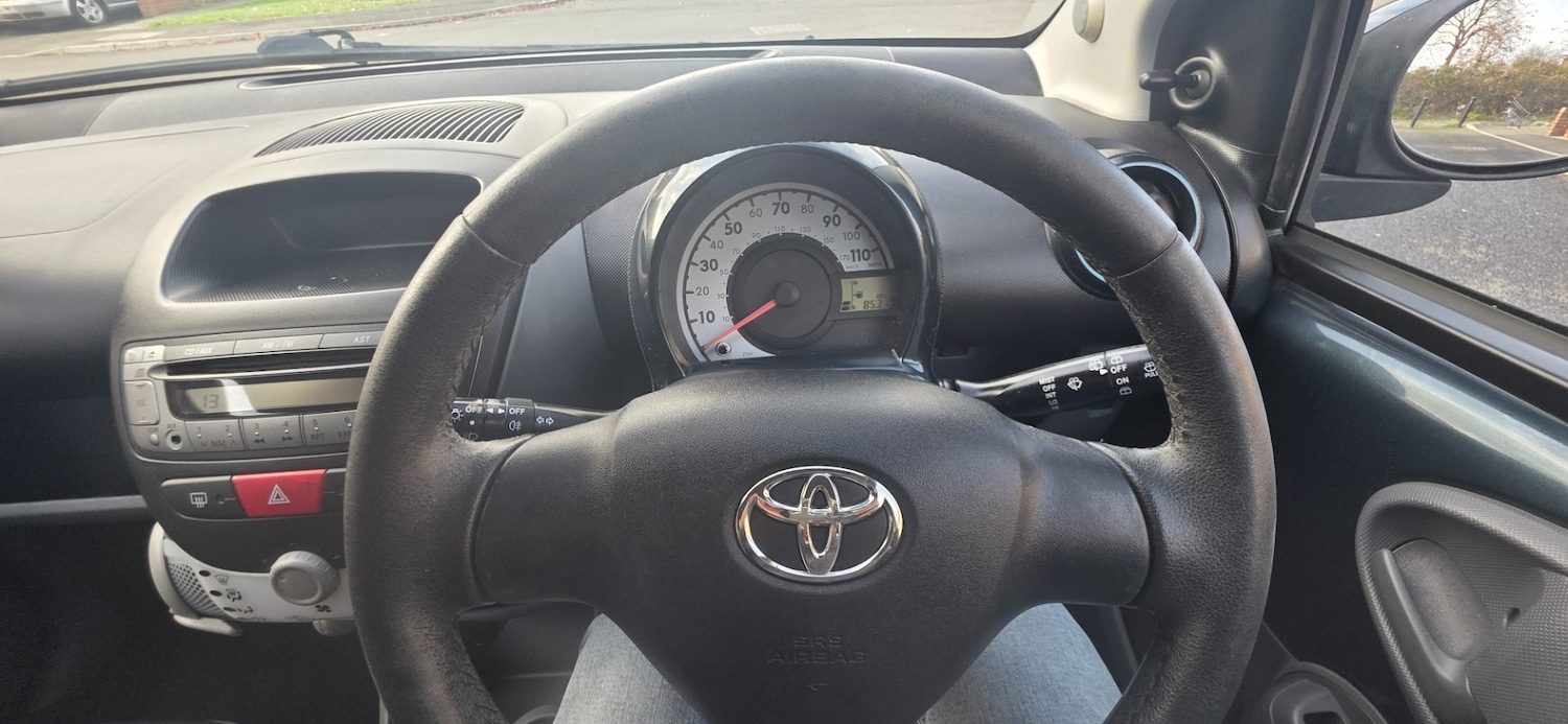 Used Toyota AYGO 2011 for sale - 76763270: Photo 18