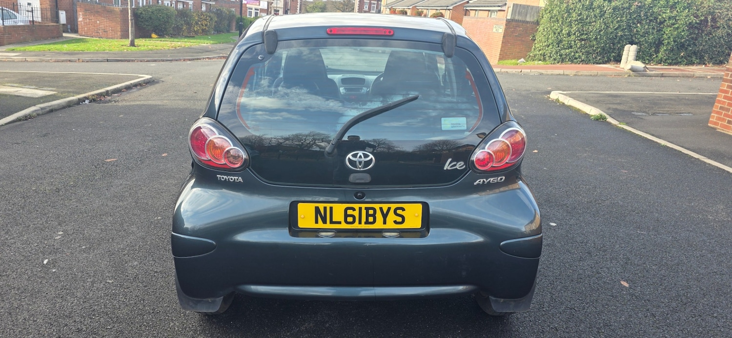 Used Toyota AYGO 2011 for sale - 76763270: Photo 2