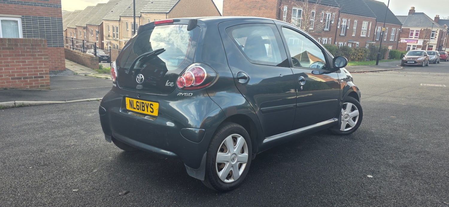 Used Toyota AYGO 2011 for sale - 76763270: Photo 3