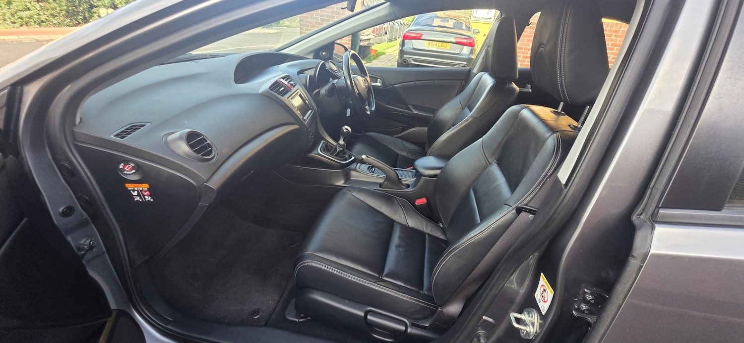 Used Honda Civic 2012 for sale - 76557146: Photo 17