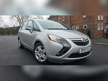 2015 (15) - 2.0 CDTi Exclusiv 5dr