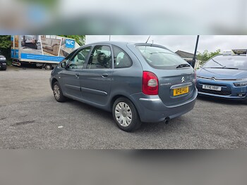 Used Citroen Xsara Picasso 2010 for sale - 78828330: Photo