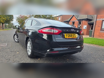 Used Ford Mondeo 2018 for sale - 76143517: Photo 2