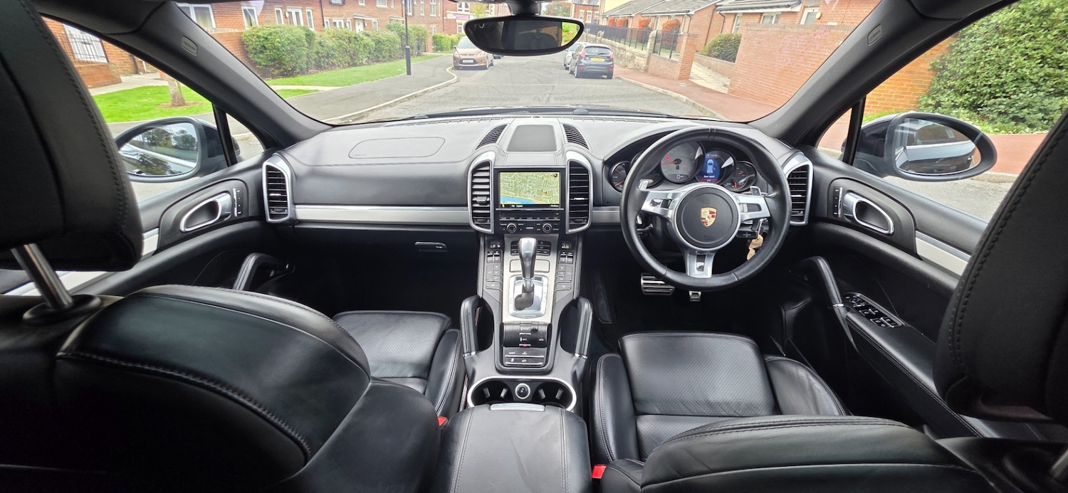 Used Porsche Cayenne 2012 for sale - 76093895: Photo 17