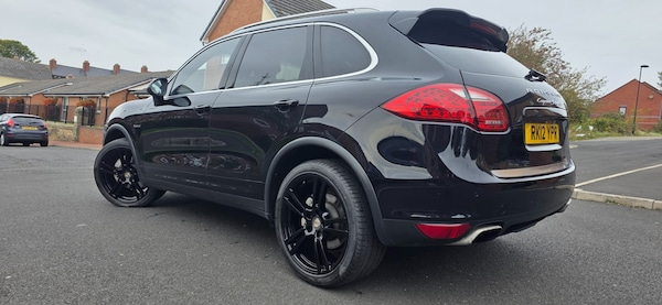 Used Porsche Cayenne 2012 for sale - 76093895: Photo 1