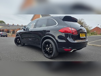 Porsche - Cayenne
