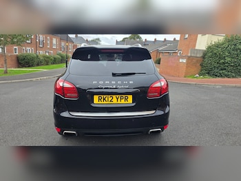 Used Porsche Cayenne 2012 for sale - 76093895: Photo 3