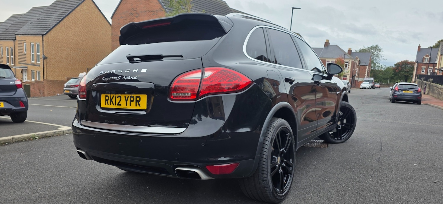Used Porsche Cayenne 2012 for sale - 76093895: Photo 8