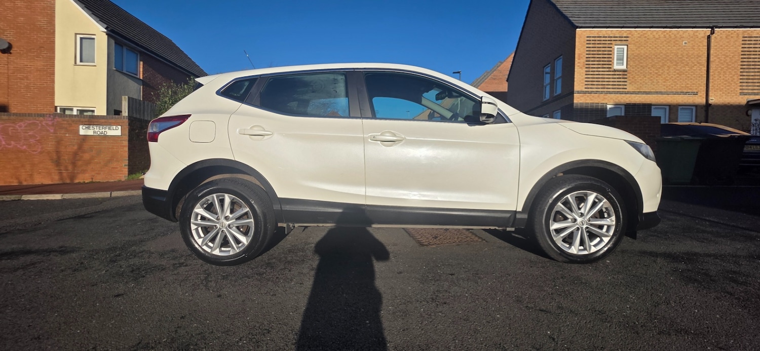Used Nissan Qashqai 2015 for sale - 77006308: Photo 15