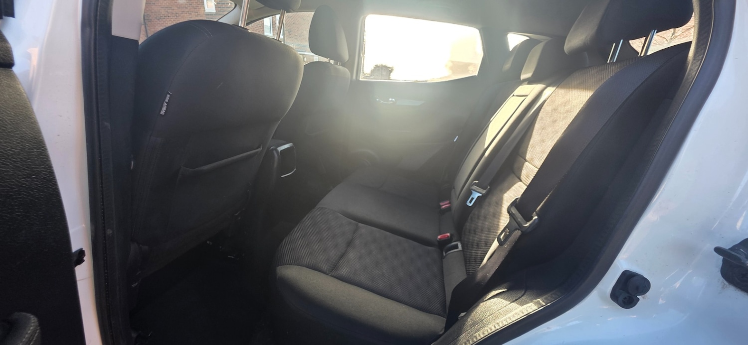 Used Nissan Qashqai 2015 for sale - 77006308: Photo 19