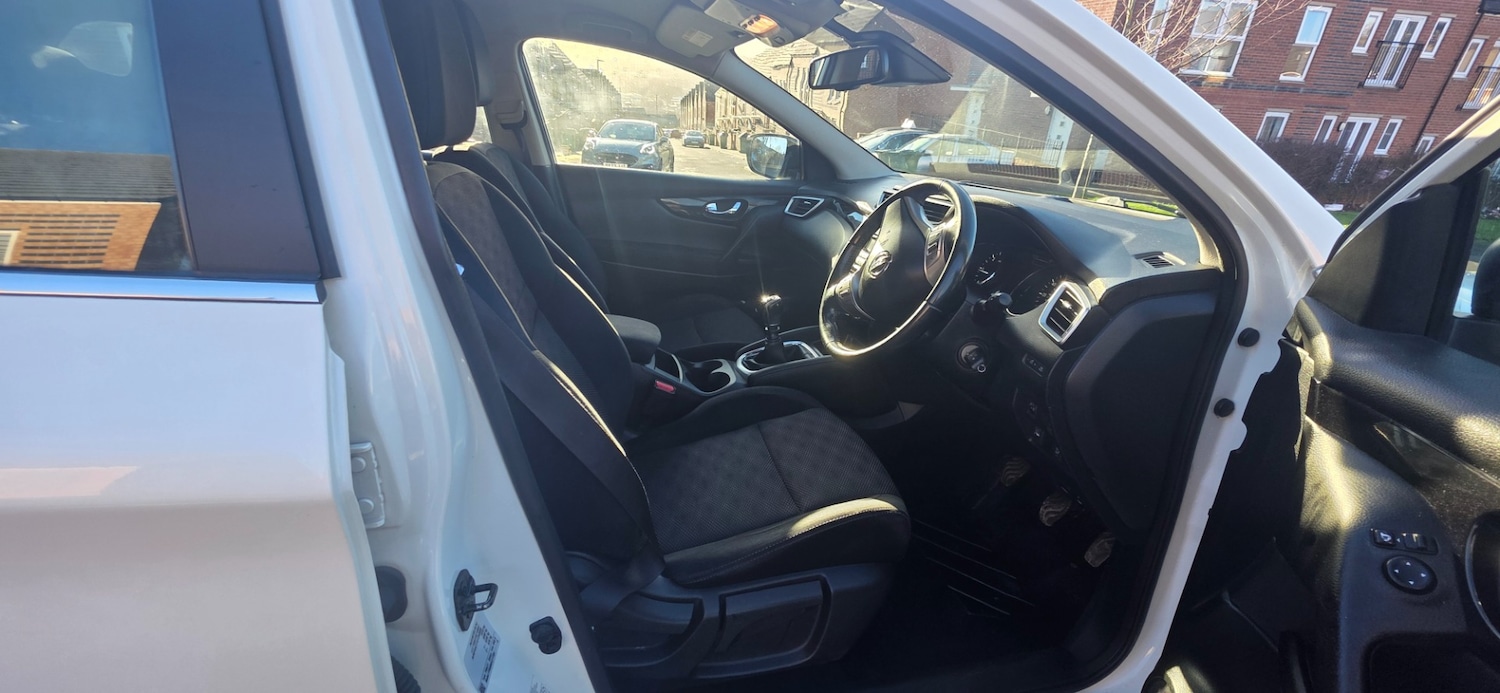 Used Nissan Qashqai 2015 for sale - 77006308: Photo 9