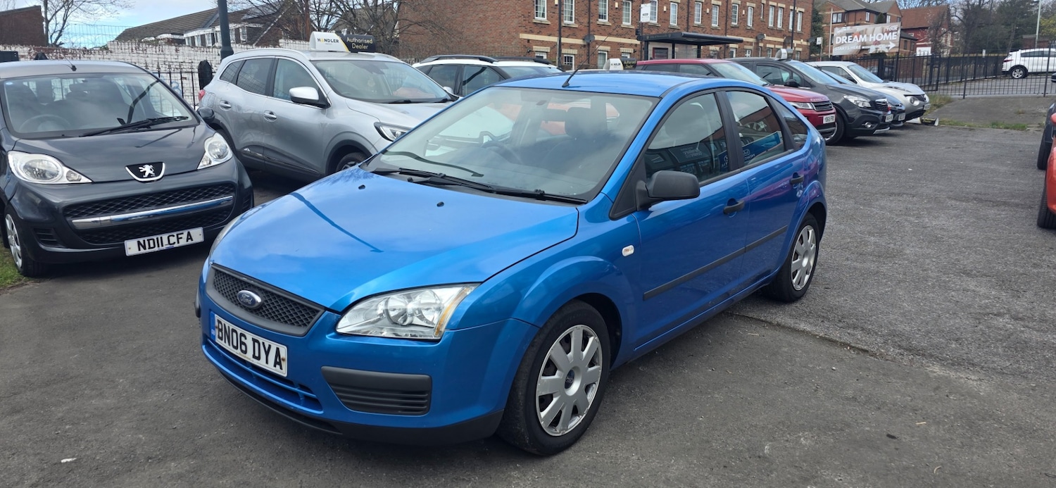 Used Ford Focus 2006 for sale - 78122201: Photo 2