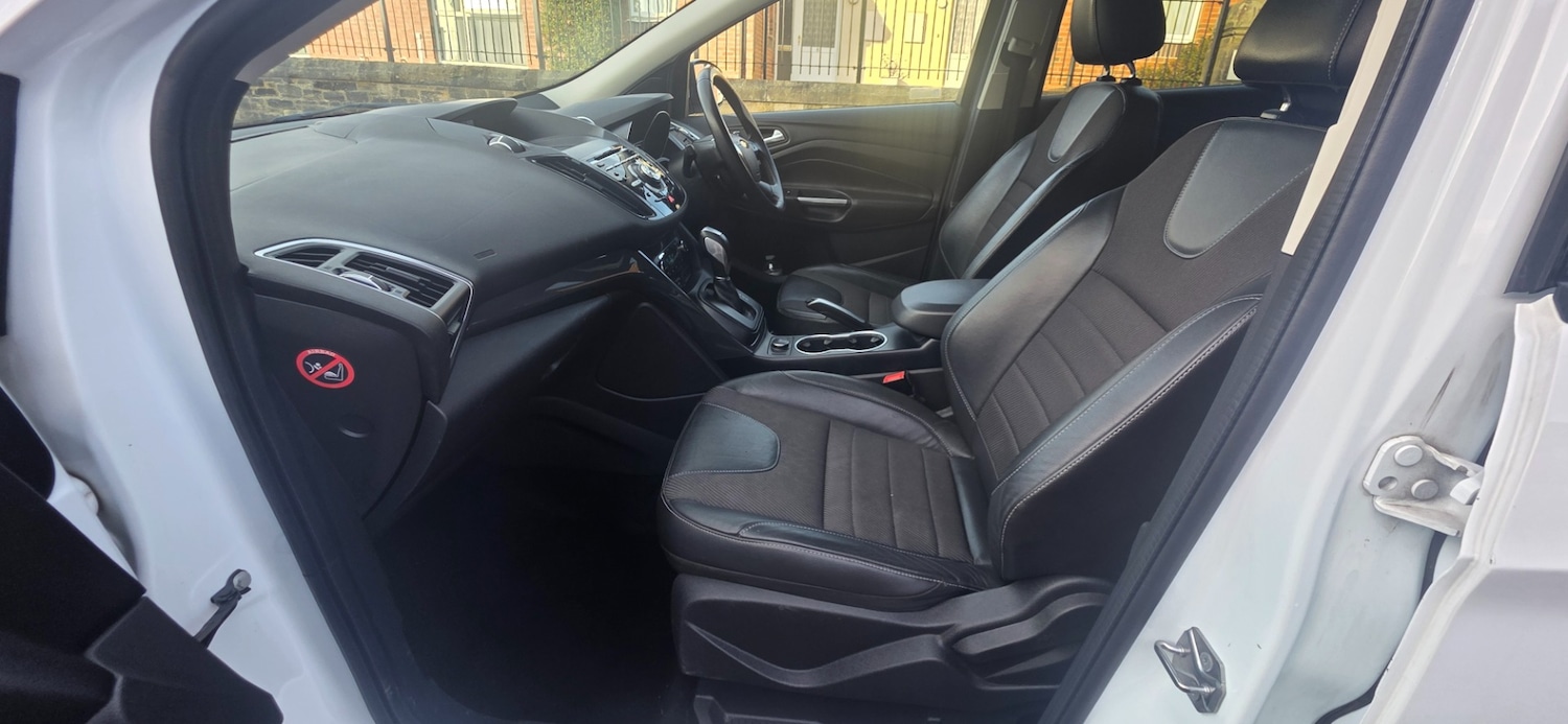 Used Ford Kuga 2014 for sale - 77582360: Photo 17