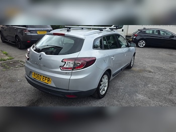 Used Renault Megane 2010 for sale - 78802188: Photo