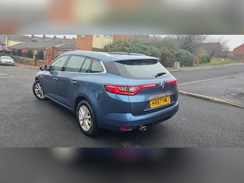 Used Renault Megane 2017 for sale - 77478266: Photo