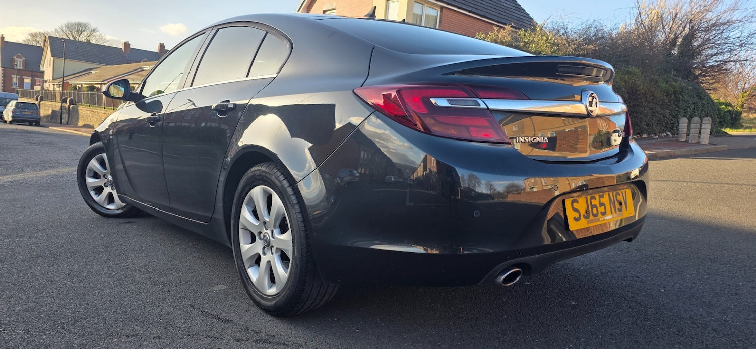 Used Vauxhall Insignia 2015 for sale - 77834055: Photo 2