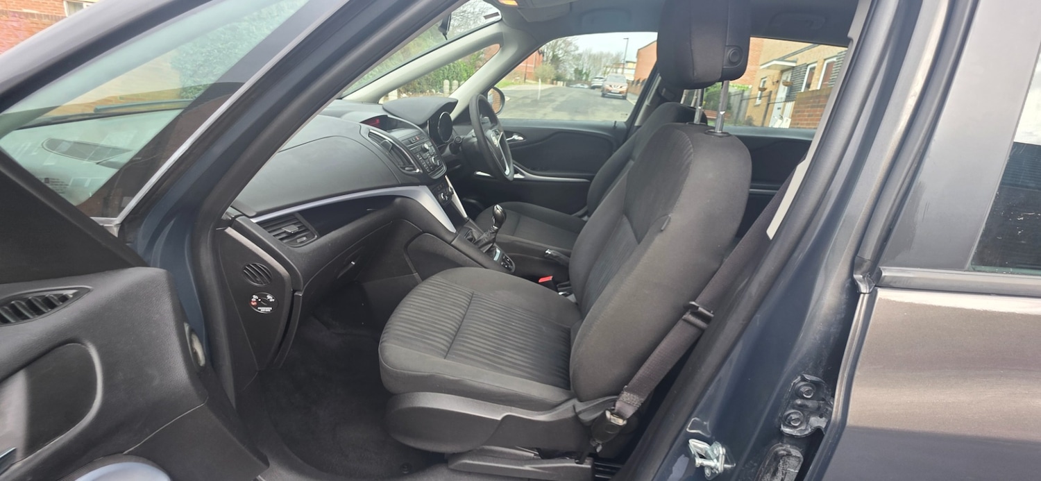 Used Vauxhall Zafira 2014 for sale - 77656135: Photo 14